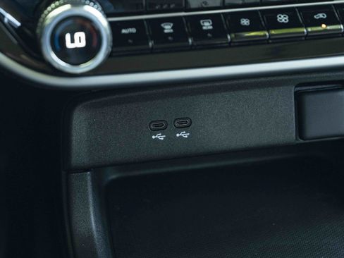 Used 2024 Honda Prologue Touring image 32