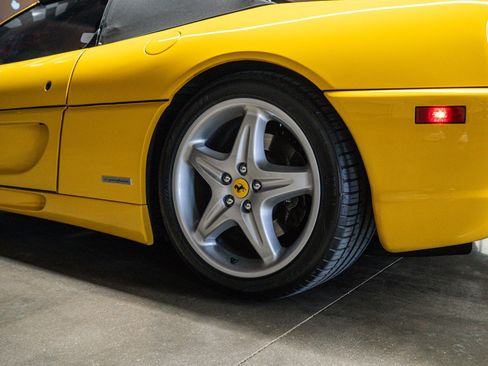Used 1999 Ferrari F355 Spider RWD image 18