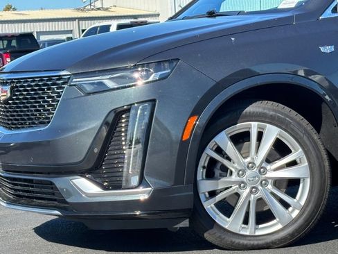 Used 2023 Cadillac XT6 Premium Luxury AWD/4WD image 5
