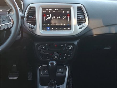 Certified 2021 Jeep Compass 80th Special Edition image 16