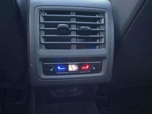 Used 2022 Volkswagen GTI Autobahn image 33