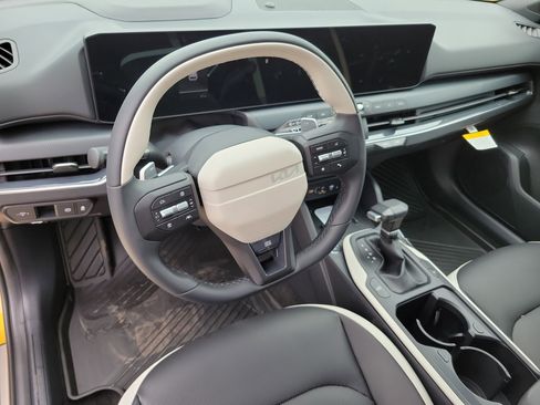 New 2026 Kia K4 GT-Line image 2