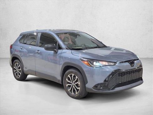 Used 2024 Toyota Corolla Cross AWD Hybrid image 3
