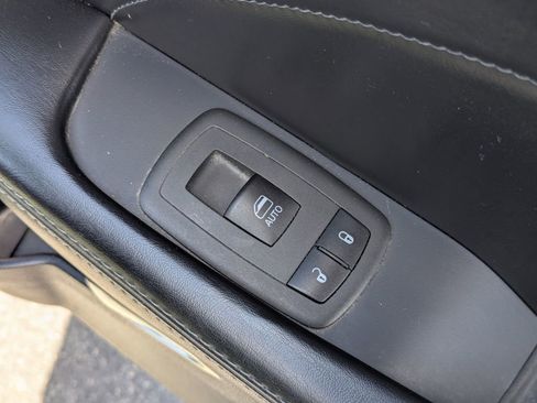 Used 2019 Dodge Challenger R/T Scat Pack w/ Plus Package RWD image 37