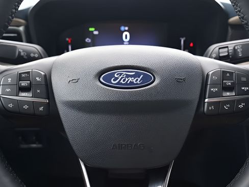 Used 2025 Ford Maverick Lariat w/ 4K Tow Package AWD/4WD image 19