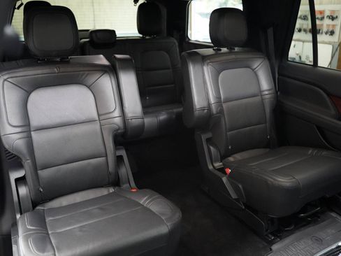 Used 2023 Lincoln Navigator Reserve AWD/4WD image 36