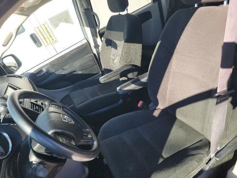 Used 2016 Dodge Grand Caravan SE w/ Quick Order Package 29E SE FWD image 13