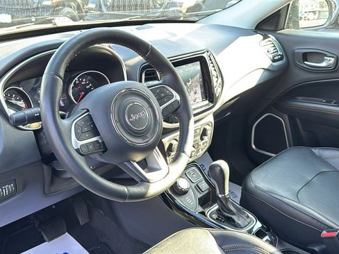 Certified 2019 Jeep Compass Limited w/ Safety & Security Group AWD/4WD image 16