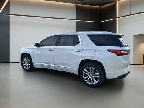 Used 2021 Chevrolet Traverse High Country AWD/4WD image 3