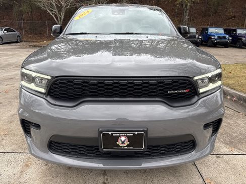 Used 2024 Dodge Durango GT image 2