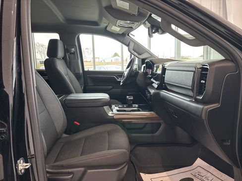 Used 2023 Chevrolet Silverado 1500 RST w/ Max Trailering Package AWD/4WD image 18