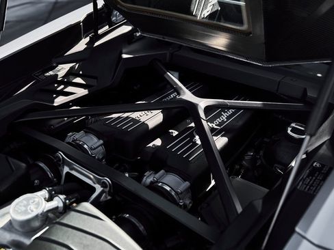 Used 2023 Lamborghini Huracan Tecnica RWD image 22