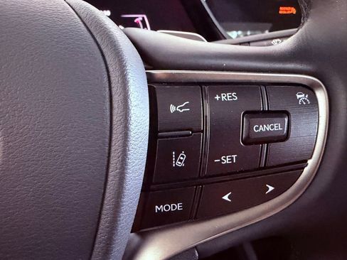 Certified 2025 Lexus ES 350 w/ Premium Package image 22