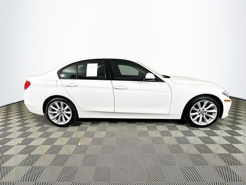Used 2015 BMW 320i xDrive Sedan AWD/4WD image 10