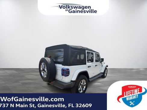 Used 2018 Jeep Wrangler Unlimited Sahara AWD/4WD image 6