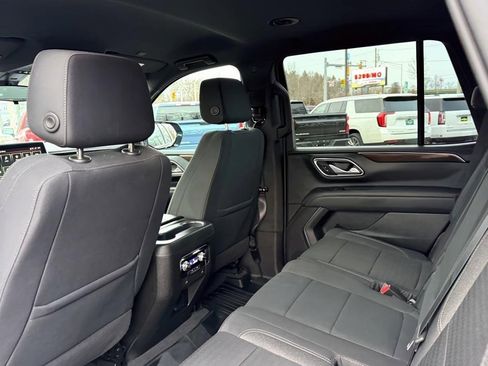 Used 2022 GMC Yukon SLE w/ Gmc Pro Safety Plus Package image 11