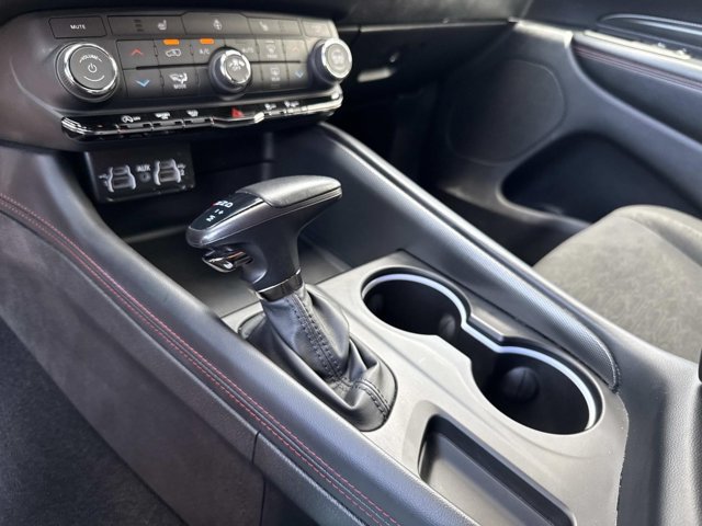 Used 2025 Dodge Durango GT RWD image 31