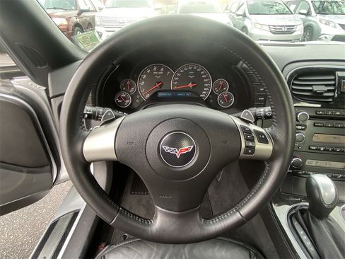 Used 2010 Chevrolet Corvette Coupe image 21