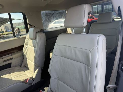 Used 2010 Ford Flex SEL FWD image 12