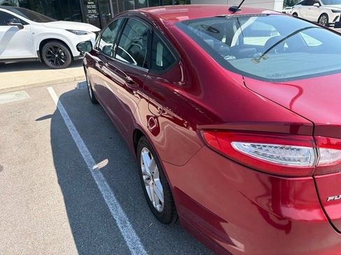 Used 2013 Ford Fusion SE FWD image 12