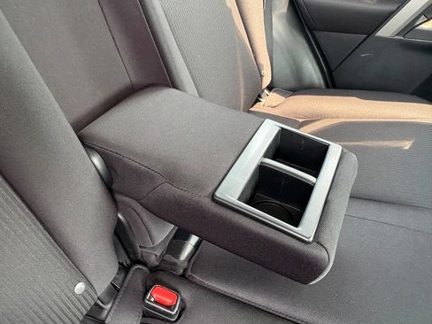 Used 2018 Toyota RAV4 LE w/ All Weather Liner Package FWD image 36