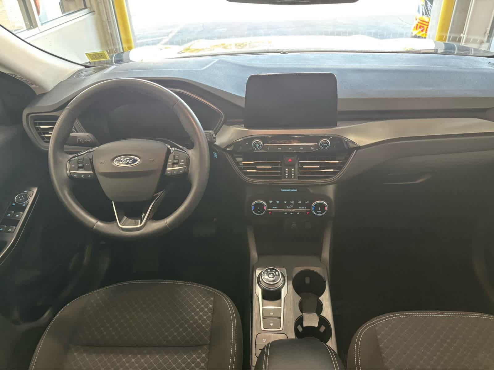 Certified 2024 Ford Escape Active AWD/4WD image 9