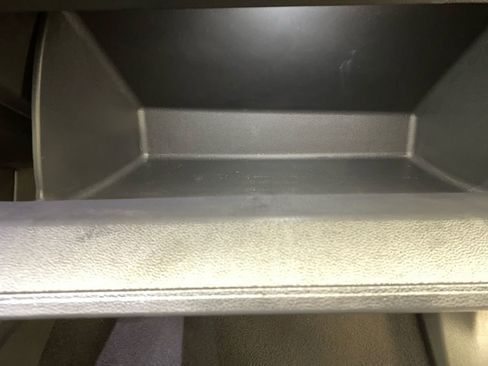 Used 2024 Volkswagen Atlas SE image 24