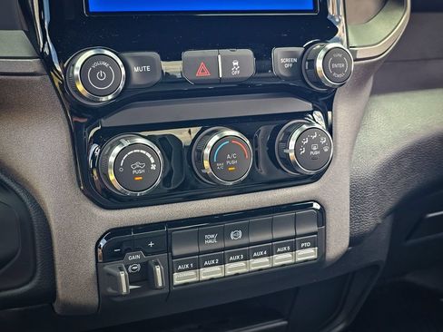 New 2026 RAM 5500 Tradesman AWD/4WD image 25