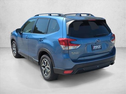 Used 2024 Subaru Forester Premium AWD/4WD image 5