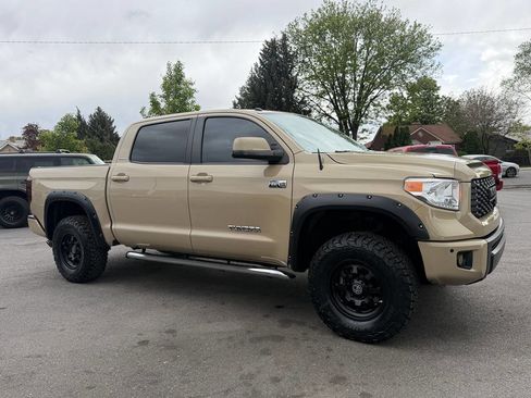 Used 2017 Toyota Tundra Limited w/ Limited Premium Package image 24