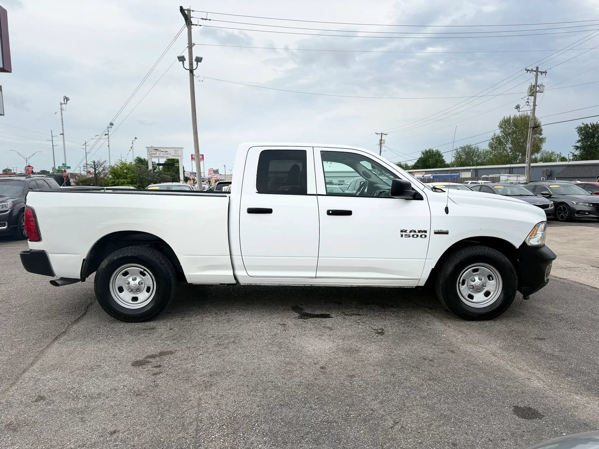 Used 2016 RAM 1500 Tradesman RWD image 2