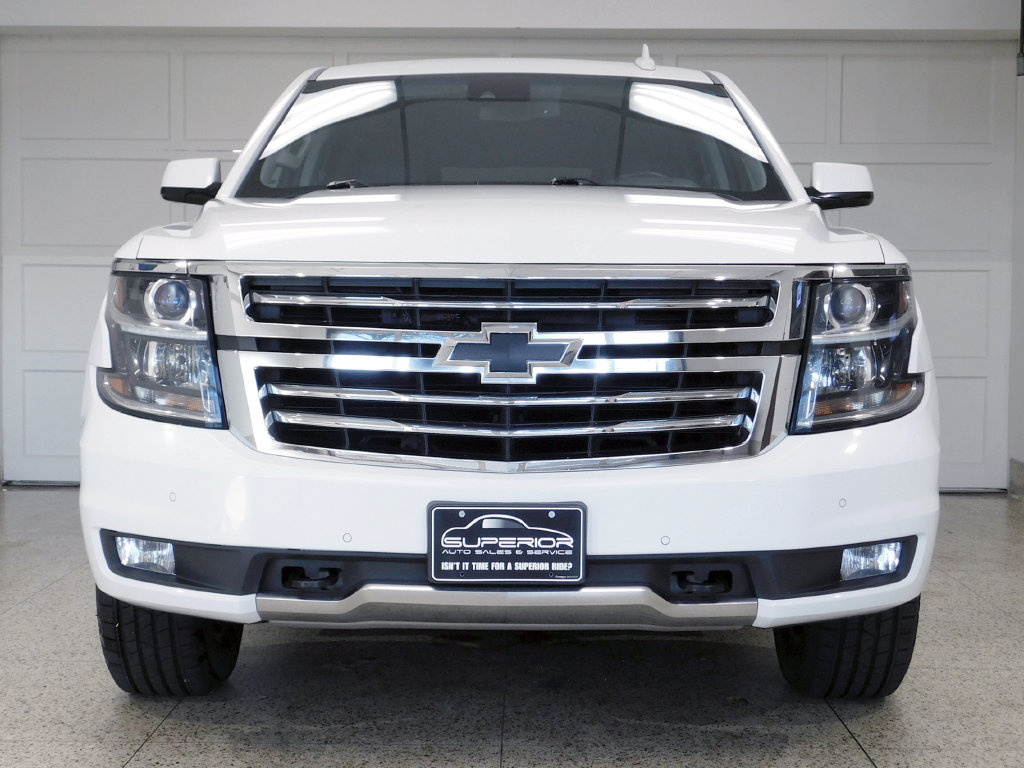 Used 2017 Chevrolet Tahoe LT w/ Luxury Package AWD/4WD image 2