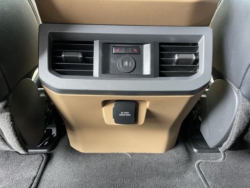 Used 2025 Ford F250 Lariat w/ Chrome Package AWD/4WD image 46