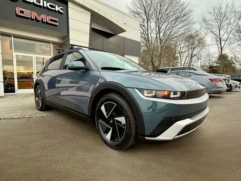 Used 2025 Hyundai Ioniq 5 SE image 5