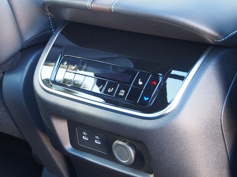 New 2026 Nissan Armada Platinum image 16