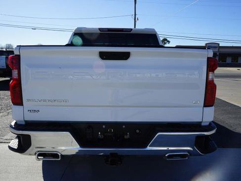 Used 2021 Chevrolet Silverado 1500 LT image 4
