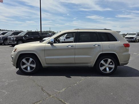 Used 2014 Jeep Grand Cherokee Overland w/ Advanced Technology Group image 4