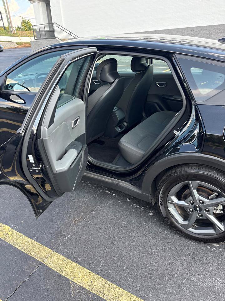 Used 2025 Kia K4 FWD image 11