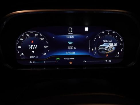 Used 2022 Chevrolet Tahoe LT AWD/4WD image 34
