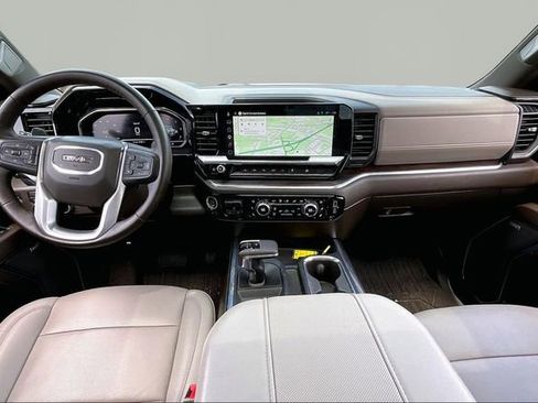 Used 2023 GMC Sierra 1500 SLT w/ SLT Convenience Package AWD/4WD image 7