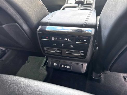 Used 2023 Acura MDX SH-AWD image 35