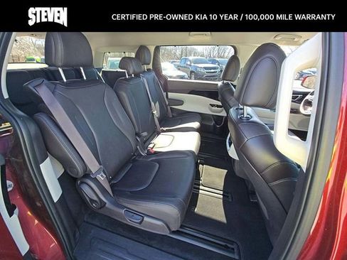 Certified 2024 Kia Carnival EX image 8