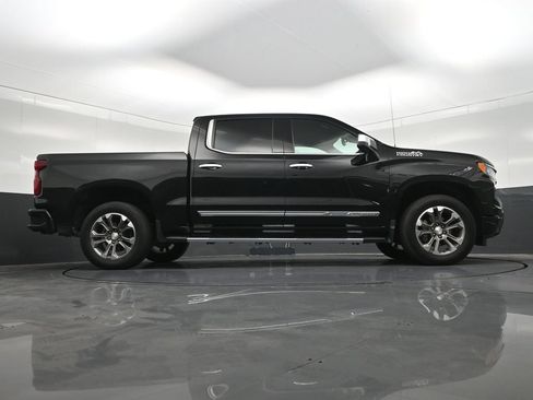 Used 2023 Chevrolet Silverado 1500 High Country w/ Technology Package RWD image 28
