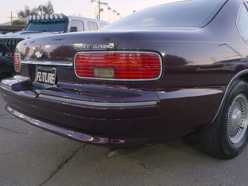 Used 1996 Chevrolet Caprice SS image 27