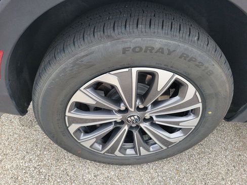 Used 2024 Buick Envision Preferred AWD/4WD image 5