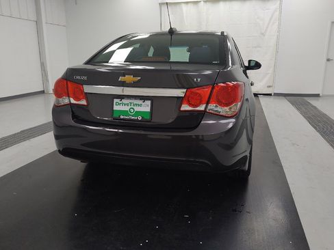 Used 2016 Chevrolet Cruze LT w/ Sun And Sound Package image 7