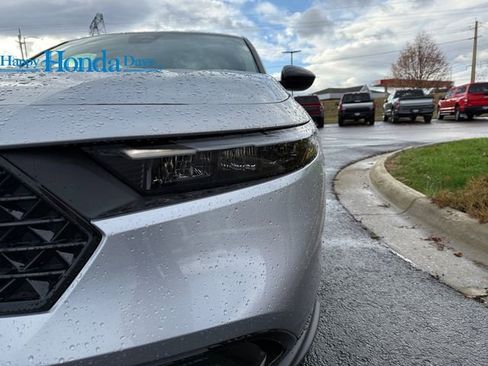 New 2025 Honda Accord SE image 9