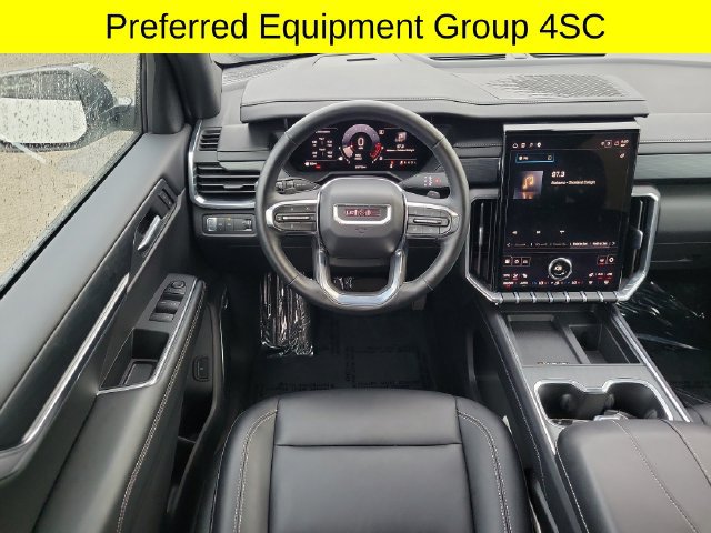 Used 2026 GMC Acadia Elevation w/ Elevation Premium Package FWD image 9