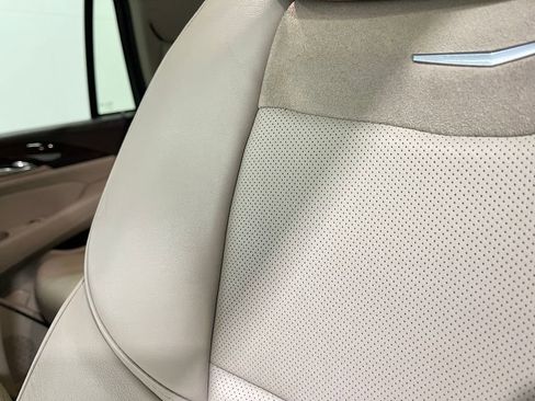 Used 2016 Cadillac Escalade Luxury image 20