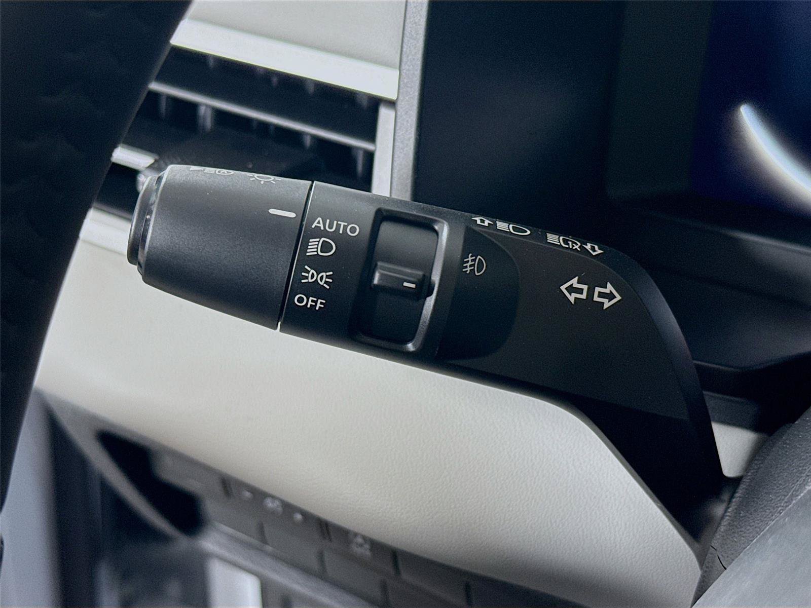 New 2026 Mitsubishi Outlander SE FWD image 5